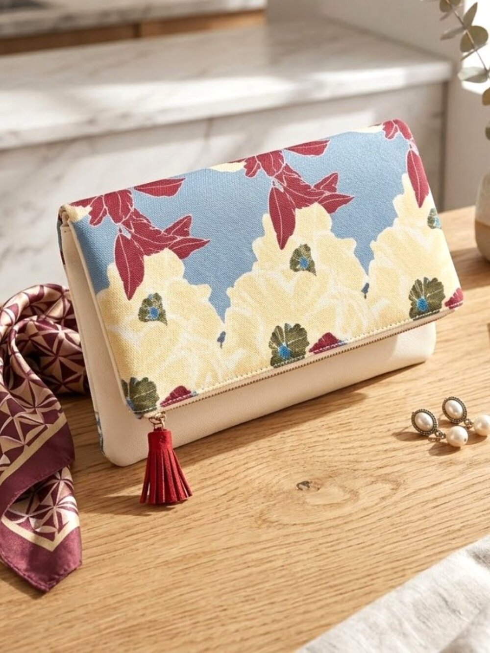 Rachel Pally Reversible Clutch Purse floral design white blue yellow